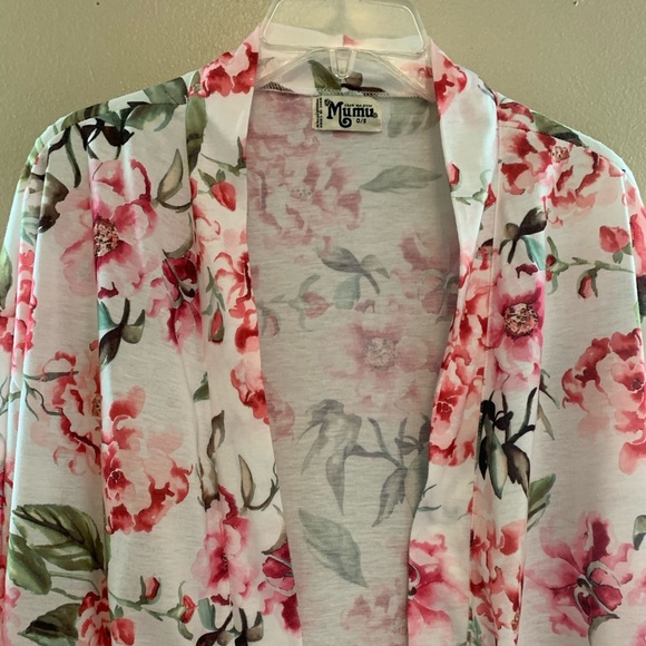 Show Me Your Mumu Women's Floral Wrap Around Short Sleeve Robe Size OS - Picture 3 of 5